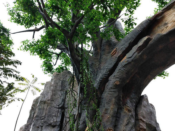 生態(tài)園大門(mén)